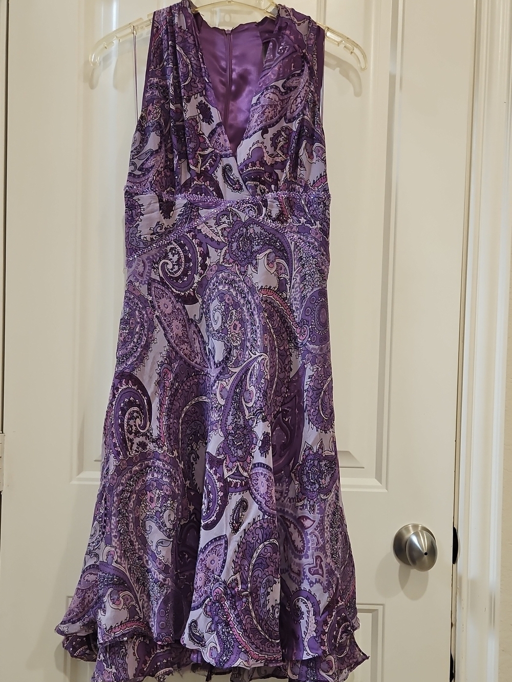 Donna Morgan Purple Paisley V-Neck Midi Dress